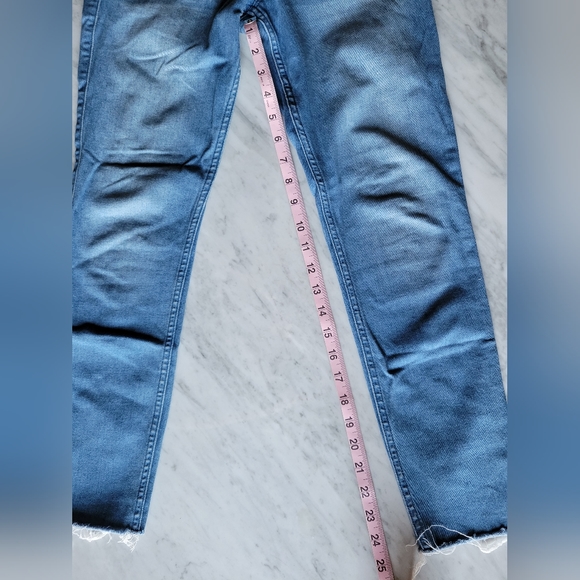 A&F Super Skinny Ankle Jean 27 - Picture 6 of 8